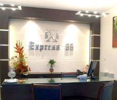 Hotel Express66 New Delhi Bagian luar foto